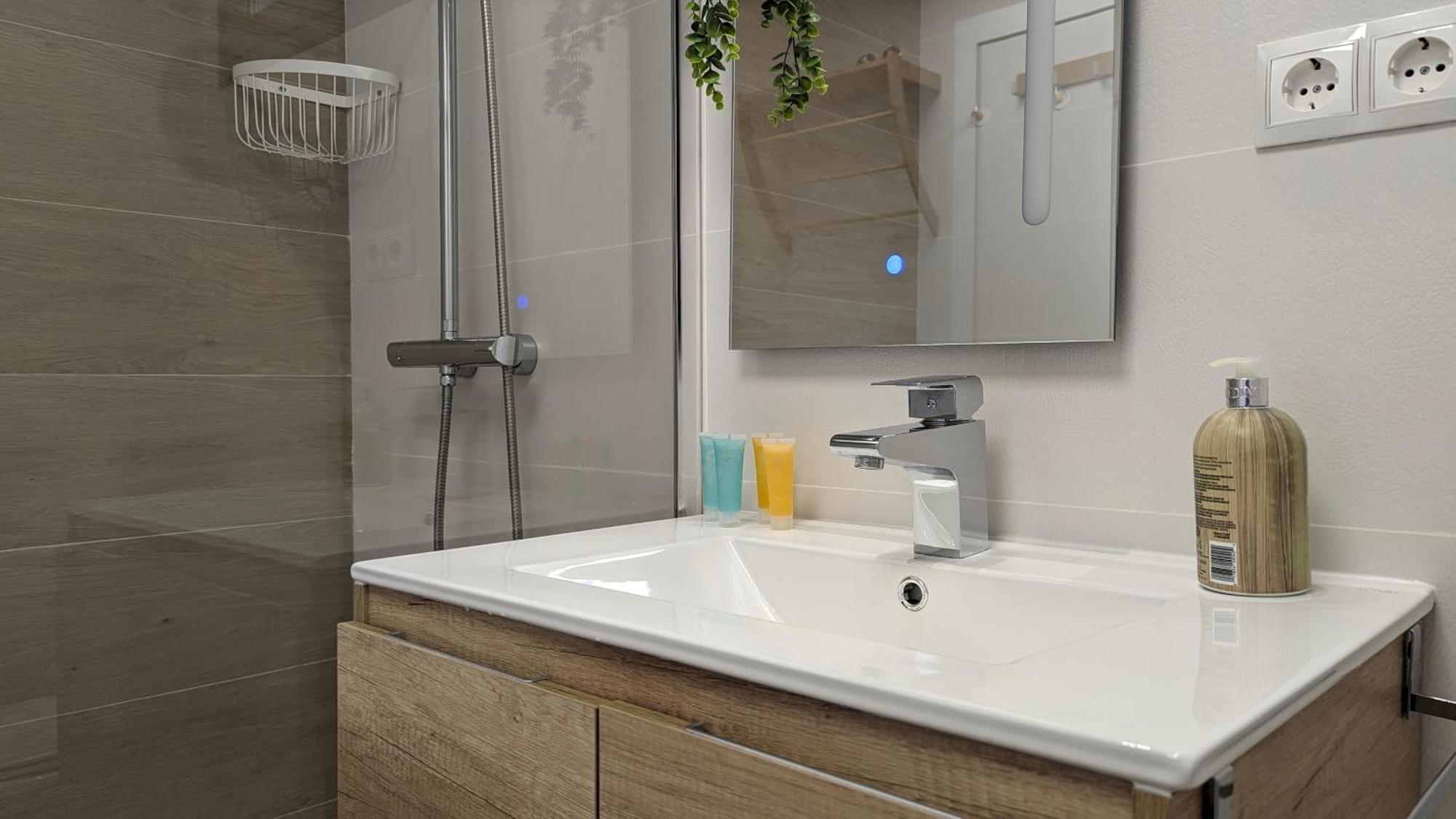 Cala Alta Design Apartment เบนิดอร์ม ภายนอก รูปภาพ